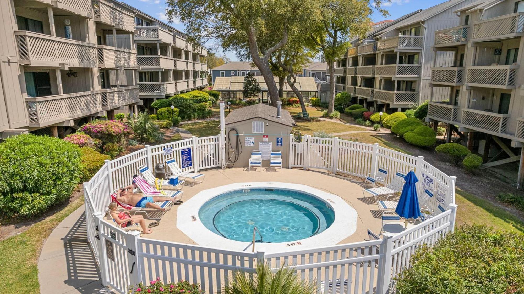 Salty Air Retreat Apartment Myrtle Beach Exterior photo